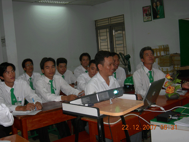 VECOM FMS Hệ thống Quanlyoto trực tuyến và Hộp đen GPS